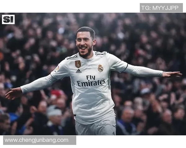 皇马球星签名卡照片展示经典瞬间引发球迷热议 皇马球星签名卡照片展示经典瞬间引发球迷热议